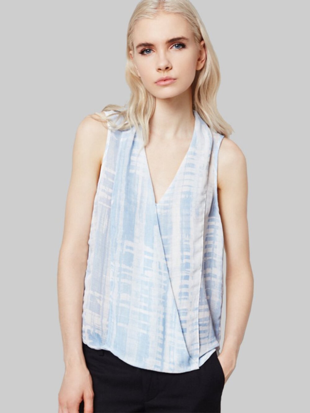 NWT Three Eighty Two Women's Monroe Surplice Top Rivea Print Size M